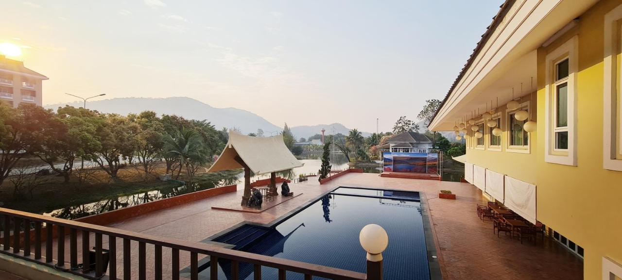 Phu Pha Phung Resort Суан Фунг Екстериор снимка
