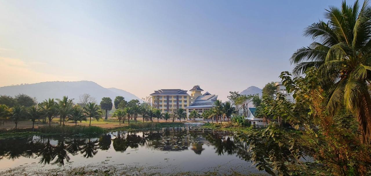 Phu Pha Phung Resort Суан Фунг Екстериор снимка