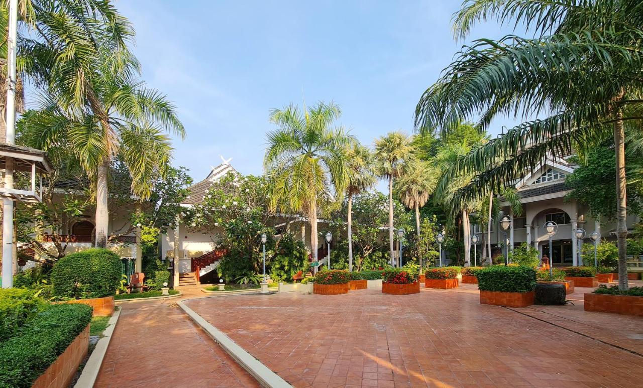 Phu Pha Phung Resort Суан Фунг Екстериор снимка