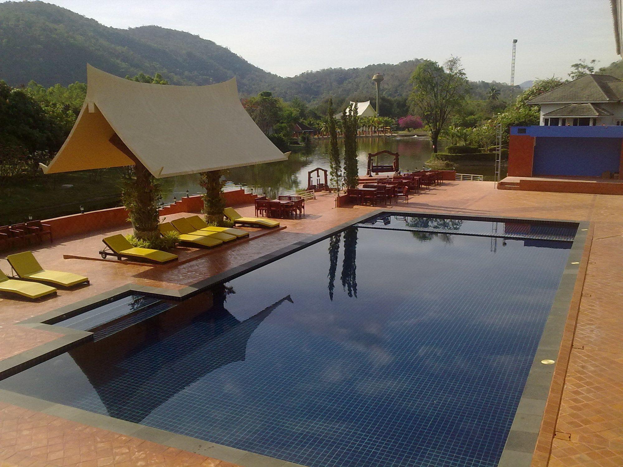 Phu Pha Phung Resort Суан Фунг Екстериор снимка